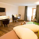 Helmerhof 3*